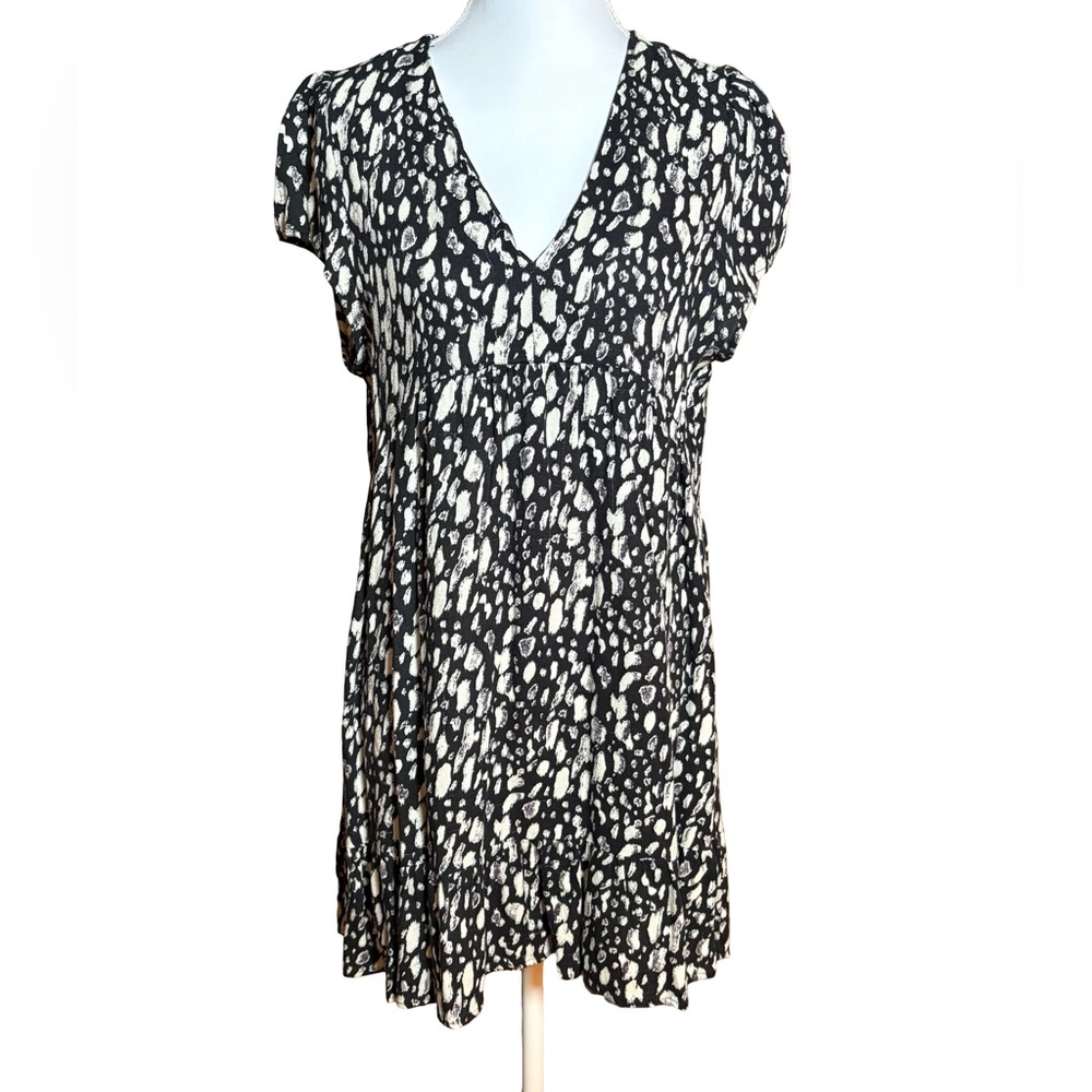 Black and Cream Patterned Loose Fitting Mini Dress